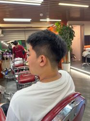 -米娜男士新国潮理发馆