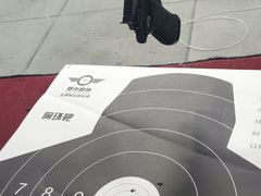 -都市枪神实弹射击俱乐部