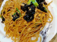 -阿洪锅贴王(小吃城店)