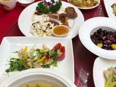-天津梅江中心皇冠假日酒店