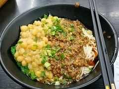 -丽影重庆小面(定西路店)