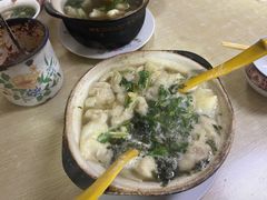 -小许三鲜砂锅馄饨店(家多乐烟酒店)