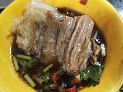 -银同牦牛肉火锅