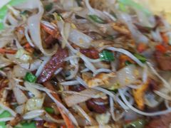 -蚝哥花姐湛江烤生蚝(美丽湾市场店)