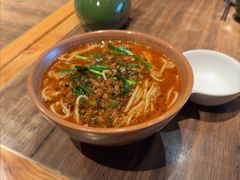 -云海肴·汽锅鸡·云南代表菜(浦江欢乐颂店)