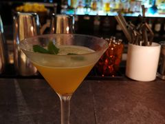 -瑰丽酒店·海吧·天际下午茶·现场DJ·天台酒吧