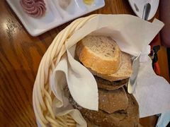 -普兰达德国餐厅·德式脆皮烤猪肘·自酿啤酒(观唐店)