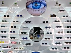 -浮光眼镜·蔡司视觉合作·数字验配中心(陆家嘴店)