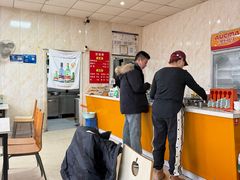-洪峰浩老北京烧饼夹肉(角门路店)