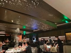 -左庭右院鲜牛肉火锅黑金店(陆家嘴中心店)