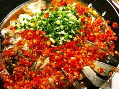 现焗老坛剁椒鱼头-味上湘菜馆(阿波罗店)