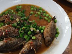 红烧溪鱼-下梅人家土菜馆(历史文化餐厅度假区店)