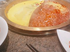 -小天鹅火锅·一线江景洪鼎旗舰店(洪崖洞店)