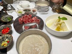 -红鼎豆捞·非遗鲍皇汤火锅(宝丰路店)