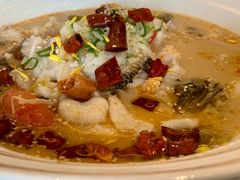 酸菜石斑鱼-玖尹-新派中式餐酒馆