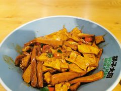 -胡子大厨·超级小炒肉(晶耀前滩店)