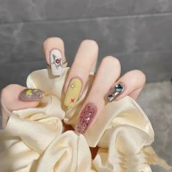 -悦指间美甲美睫