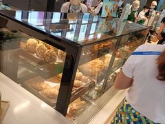 面包甜点陈列柜-星巴克(深圳福永国际会展中心店)