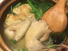 -刀小蛮半只鸡过桥米线(家乐福四元桥店)