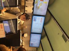 -奈雪的茶(亨特国际广场店)