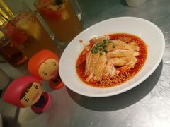 麻麻辣辣口水鸡-姚姚酸菜鱼·金戈戈香港豉油鸡(喜荟城联名店)