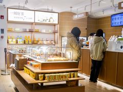 面包甜点陈列柜-奈雪的茶(新天地广场PRO店)