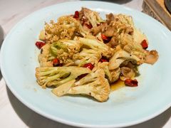 -荷花亭·湖北融合菜(中商广场店)