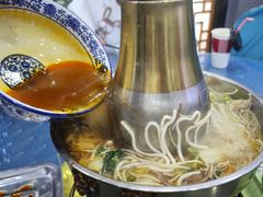 -撒拉人家.酸菜牦牛肉火锅