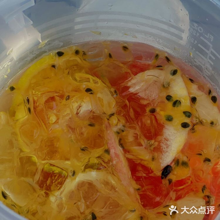 关于我去甜啦啦自己带桶接水果茶这件事..