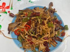 -沪华海鲜大酒楼(南汇店)
