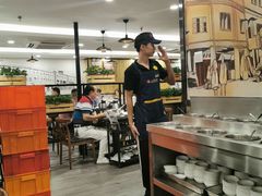 大堂-八合里牛肉火锅(新洲店)