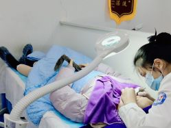 -蕾特恩专业祛痘·皮肤管理