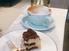 -Fridi Patisserie Cafe