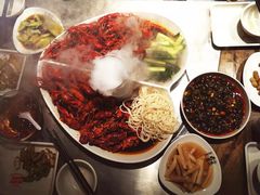 -龙巢盱眙龙虾·牛蛙·烧烤宵夜(八卦岭店)