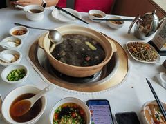 -天宜隆蘑菇宴火锅(石景山旗舰店)