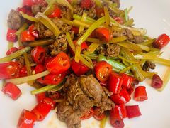 小炒黄牛肉-正德楼果木烤鸭·渔家菜(东港店)