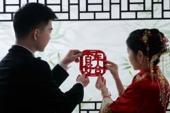 -雪中彩影婚纱摄影·微光艺术中心