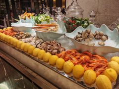 -广州万富希尔顿酒店-感趣自助餐厅·生蚝海鲜刺身