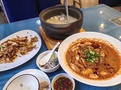 荥经棒棒鸡-干老四雅鱼饭店(滨江西路店)