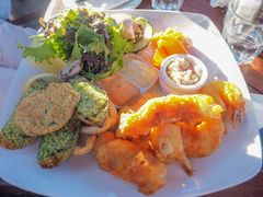 -Bully Hayes Restaurant & Bar