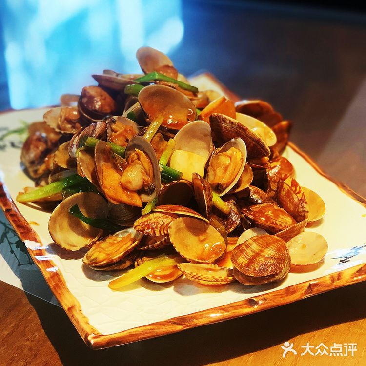 此乃小龙虾🦞界的贝勒爷！盘他盘他！