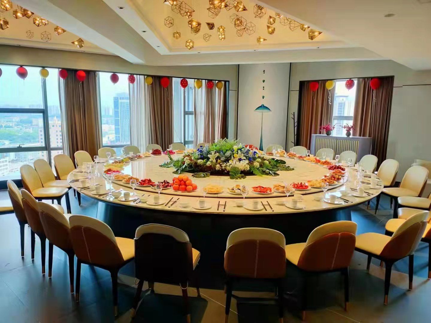 怀化万象大酒店国贸店 
#24楼空