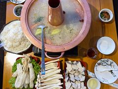 -民食香·腊排骨野生菌美食(木府店)