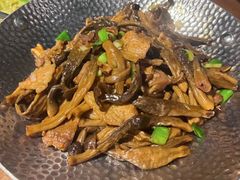 -雀舞云南菜(天津天河城购物中心店)