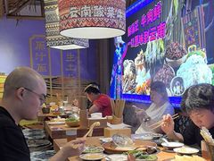 -洱火云南酸菜牛肉火锅(石景山当代商城店)