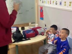 -i2青少儿英语(爱加星悦荟店)