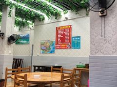 大堂-一品红烧鸭特色川菜(三岔湖店)
