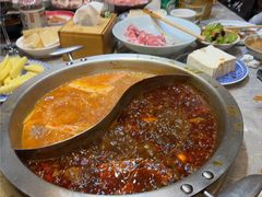 -沸炉重庆老火锅(军事博物馆店)