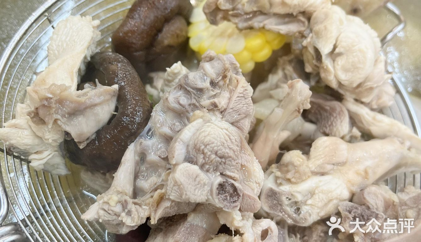 在深圳｜ 冬天就适合吃鸡煲