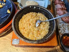 -蜜桃餐厅·伴山(湖滨商业街店)